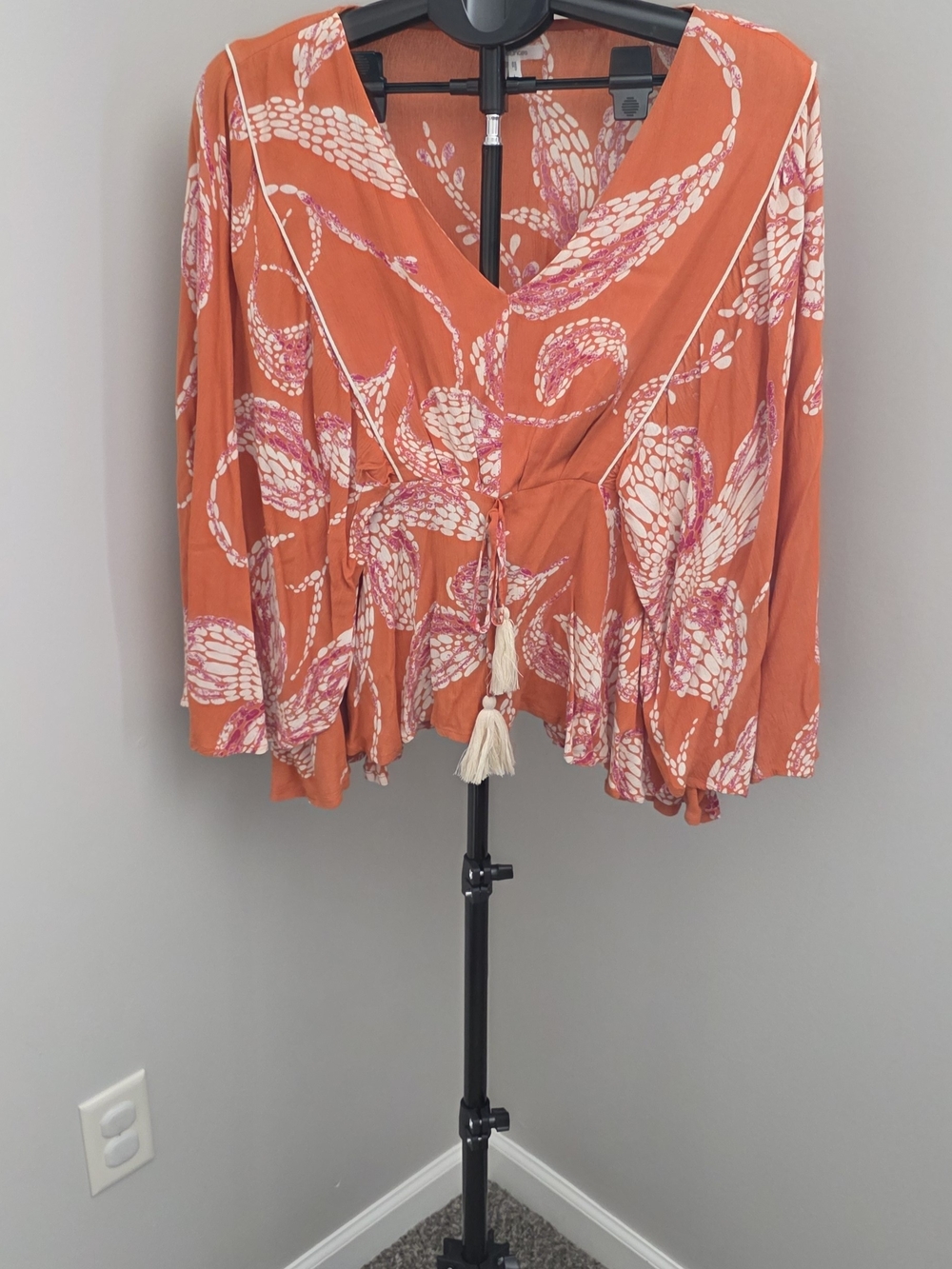 Maurices Boho Peasant Orange Floral Tie-Front V-Neck Tunic